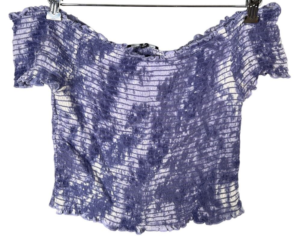 Kendall & Kylie Top Size Medium 100% Rayon Crop Top Smocked Shirt